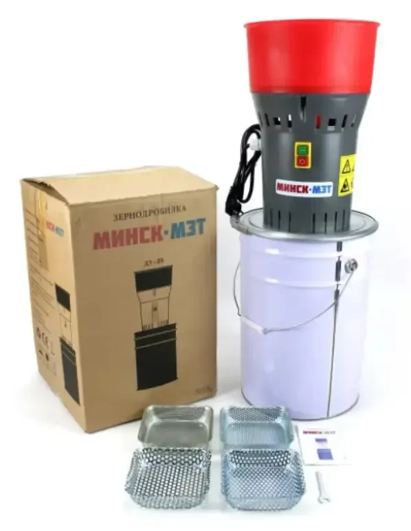 Зернодробилка Мінськ-МЗТ ДЗ-25 (1,3 кВт, 300 кг/год) Кормоподрібнювач, крупорушка, дробарка, корморізка